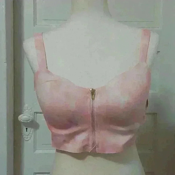 NWT Victoria's Secret Knock Out Sports Bra - Picture 1 of 8